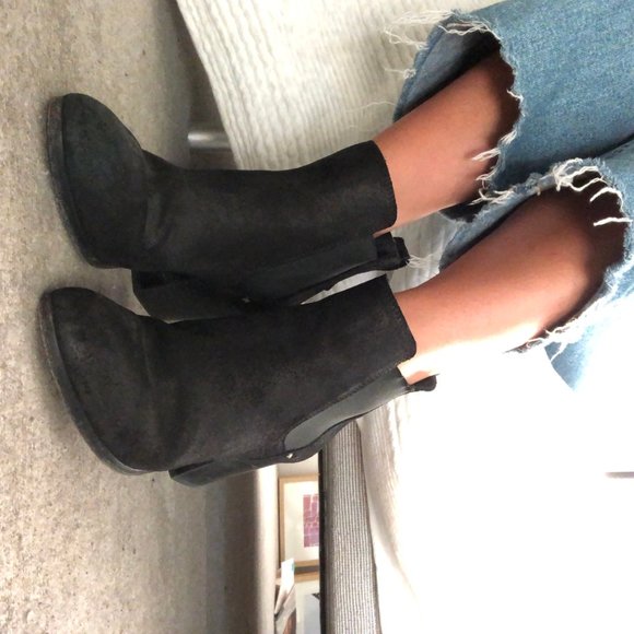 Black Rag & Bone Boots in Beautiful Condition! - Picture 2 of 5